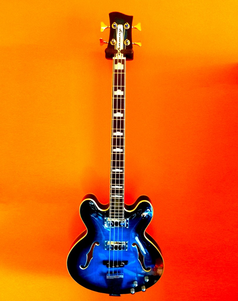 Chowny CHB-1 Bass